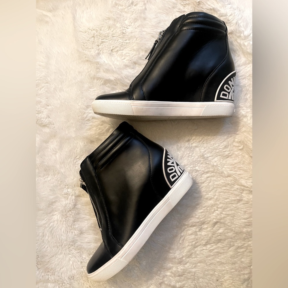 Donna Karen Sneaker/platform boot, black & white, size 8